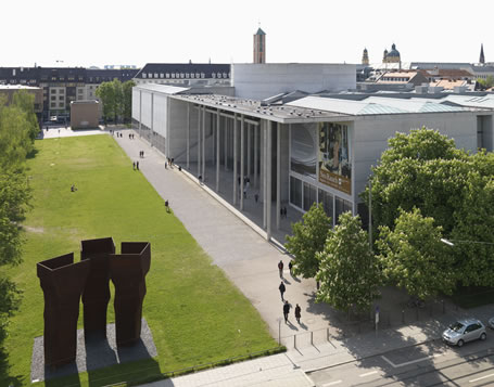 Die Pinakothek der Moderne im Kunstareal München