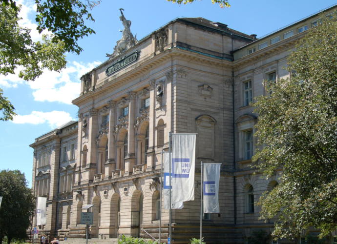 Blick auf die Julius-Maximilians-Universität Würzburg