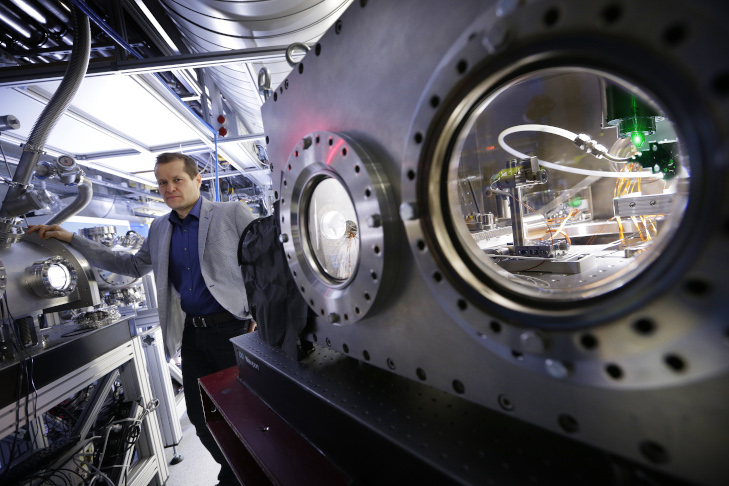 Professor Krausz von der Münchner Ludwig-Maximilians-Universität erhält den Nobelpreis für Physik 2023 (© Jan Greune)