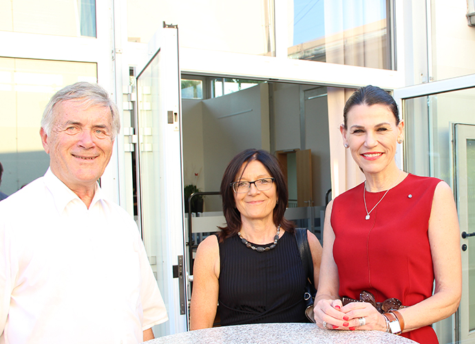 Foto: Staatsministerin Marion Kiechle mit Kulturreferent Klaus Englert, Kulturamtsleiterin Claudia Freitag-Mair und Bürgermeister  Karlheinz Stephan